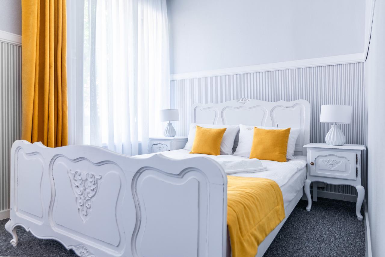 Premium - Bed & Breakfast Malbork Extérieur photo